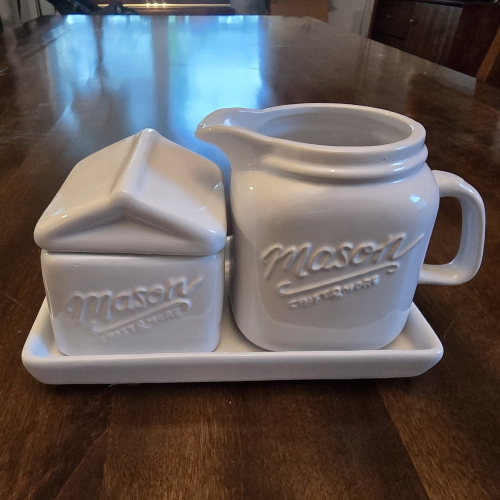 Mason Cream and Sugar Table Service With Tray